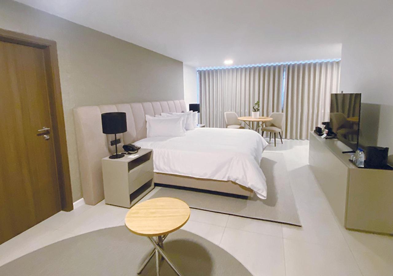 ホテル Eurobuilding Tama San Cristóbal エクステリア 写真